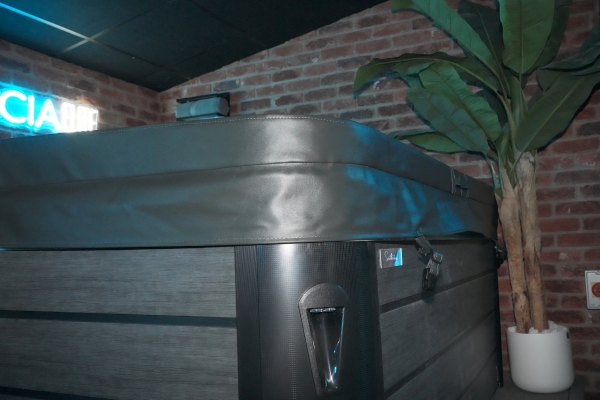 Extra-Thick-Heat-Preservation-Cover-3-3.jpg