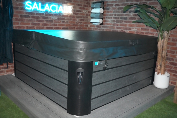 Extra-Thick-Heat-Preservation-Cover-5-3.jpg